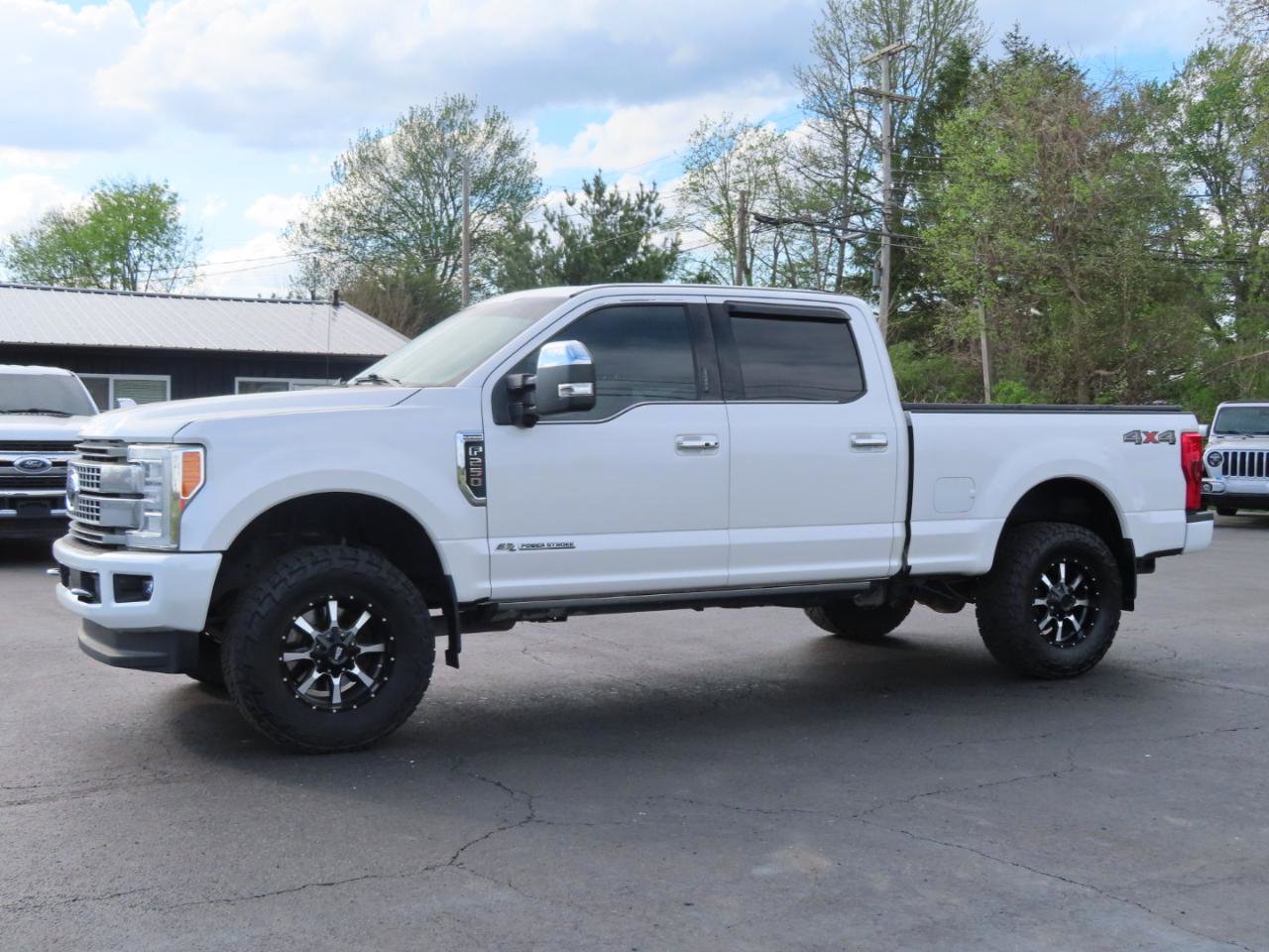 Used 2017 Ford F250 Platinum w/ Platinum Ultimate Package AWD/4WD image 2