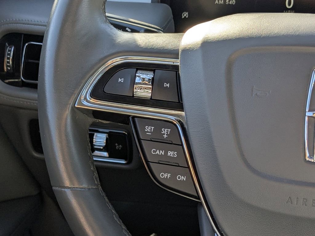 Used 2022 Lincoln Nautilus Reserve w/ Luxury Package image 24