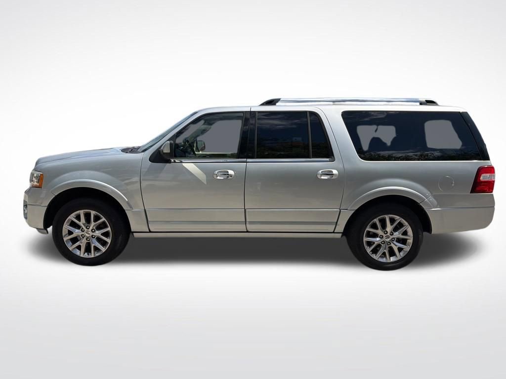 Used 2017 Ford Expedition EL Limited w/ Equipment Group 301A AWD/4WD image 8
