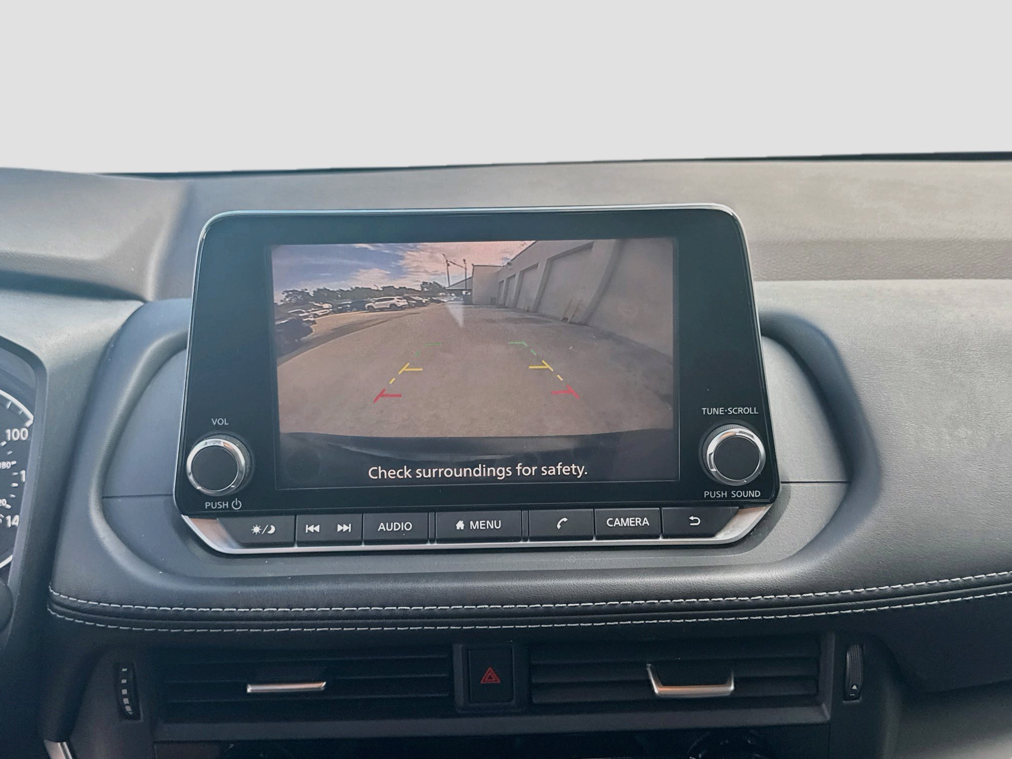 Used 2021 Nissan Rogue S FWD image 12