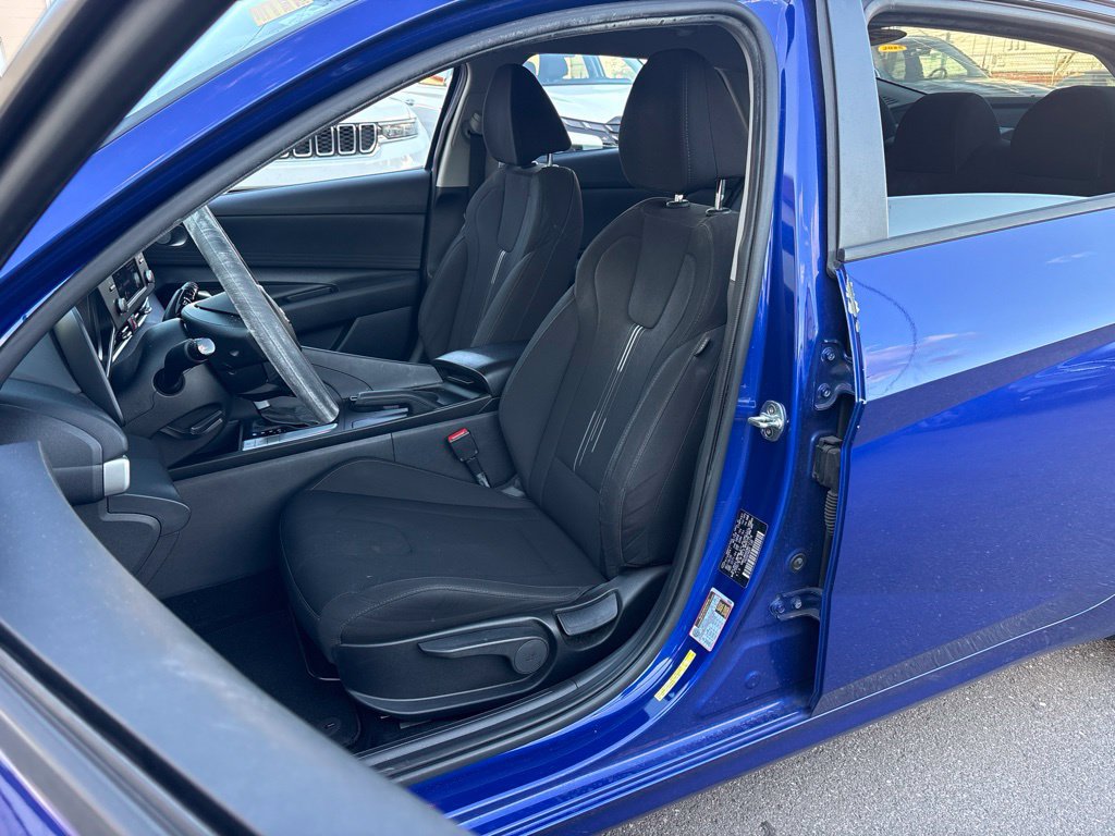 Used 2021 Hyundai Elantra SEL FWD image 9
