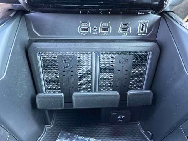 New 2026 RAM 1500 Laramie w/ Night Edition AWD/4WD image 11
