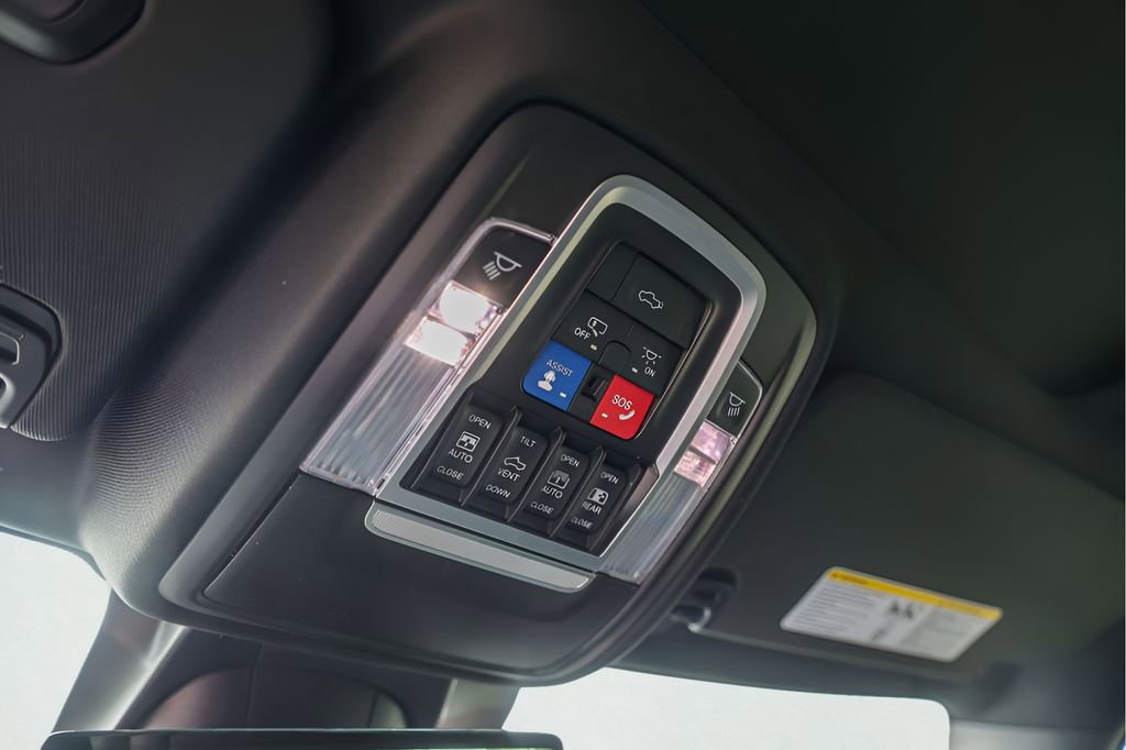 Used 2022 RAM 1500 Rebel w/ G/T Package image 26