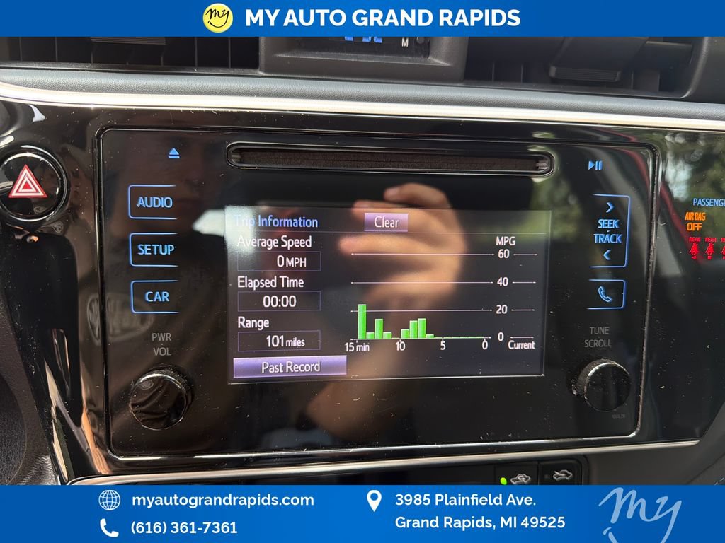 Used 2019 Toyota Corolla SE FWD image 21