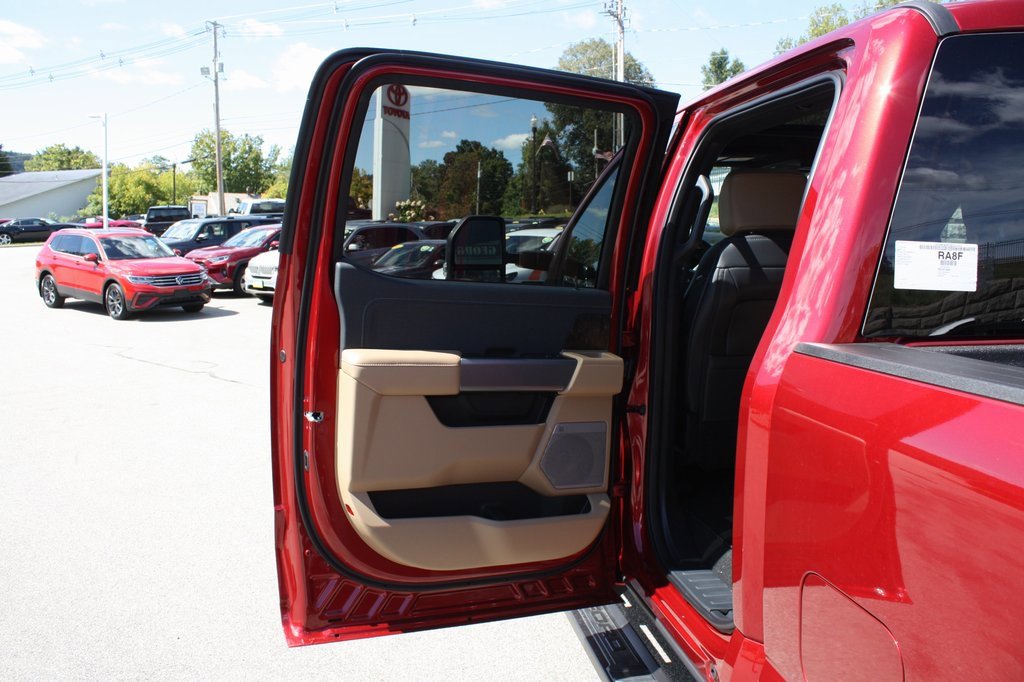 New 2026 Ford F350 Lariat image 16