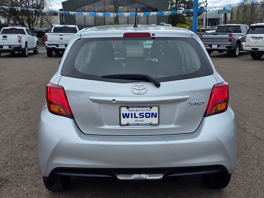Used 2016 Toyota Yaris L image 7