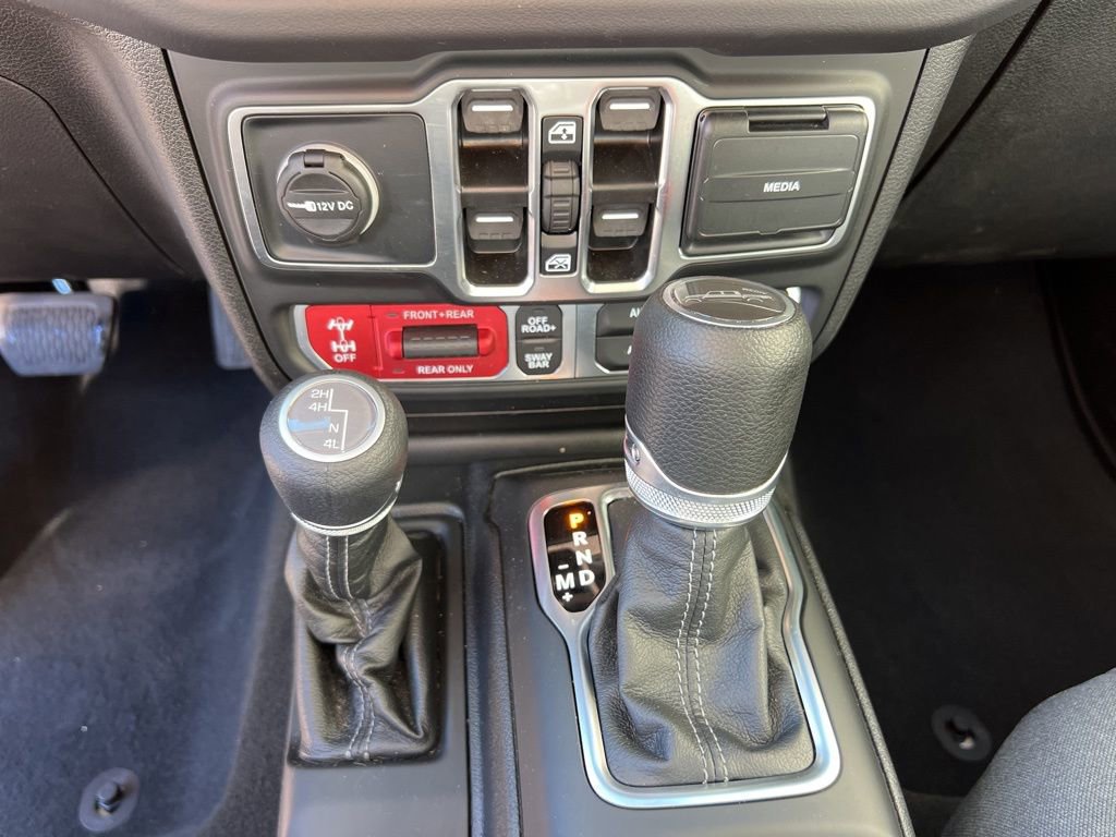 Certified 2025 Jeep Gladiator Rubicon w/ Convenience Group image 18