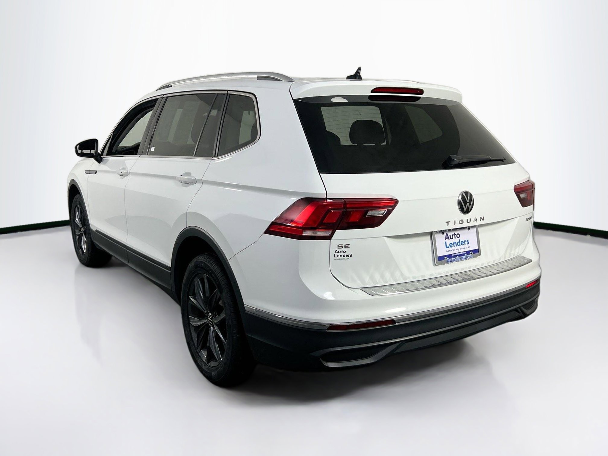 Used 2022 Volkswagen Tiguan SE image 7