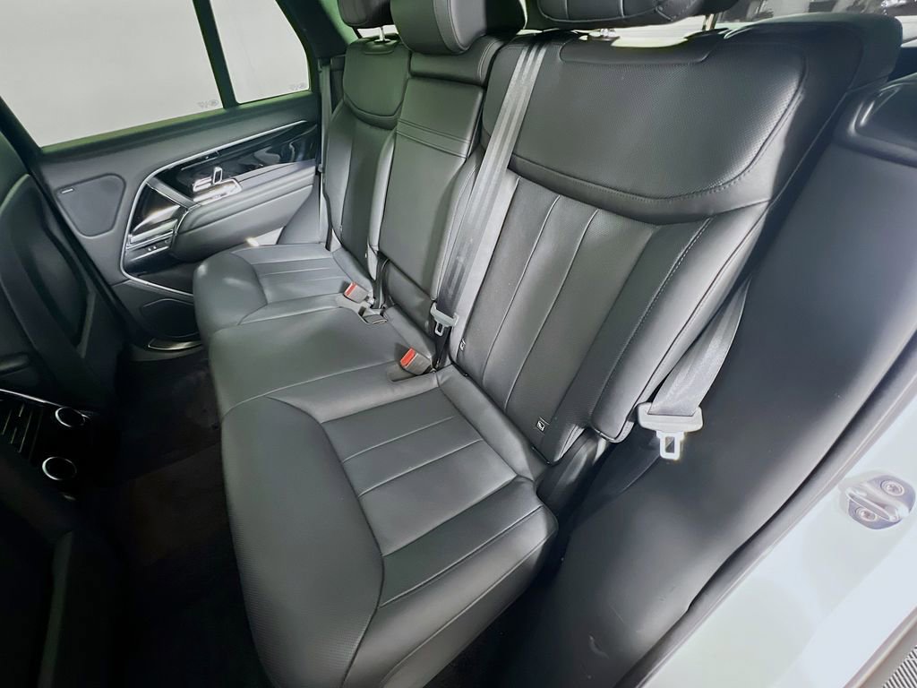 Used 2023 Land Rover Range Rover SE image 26
