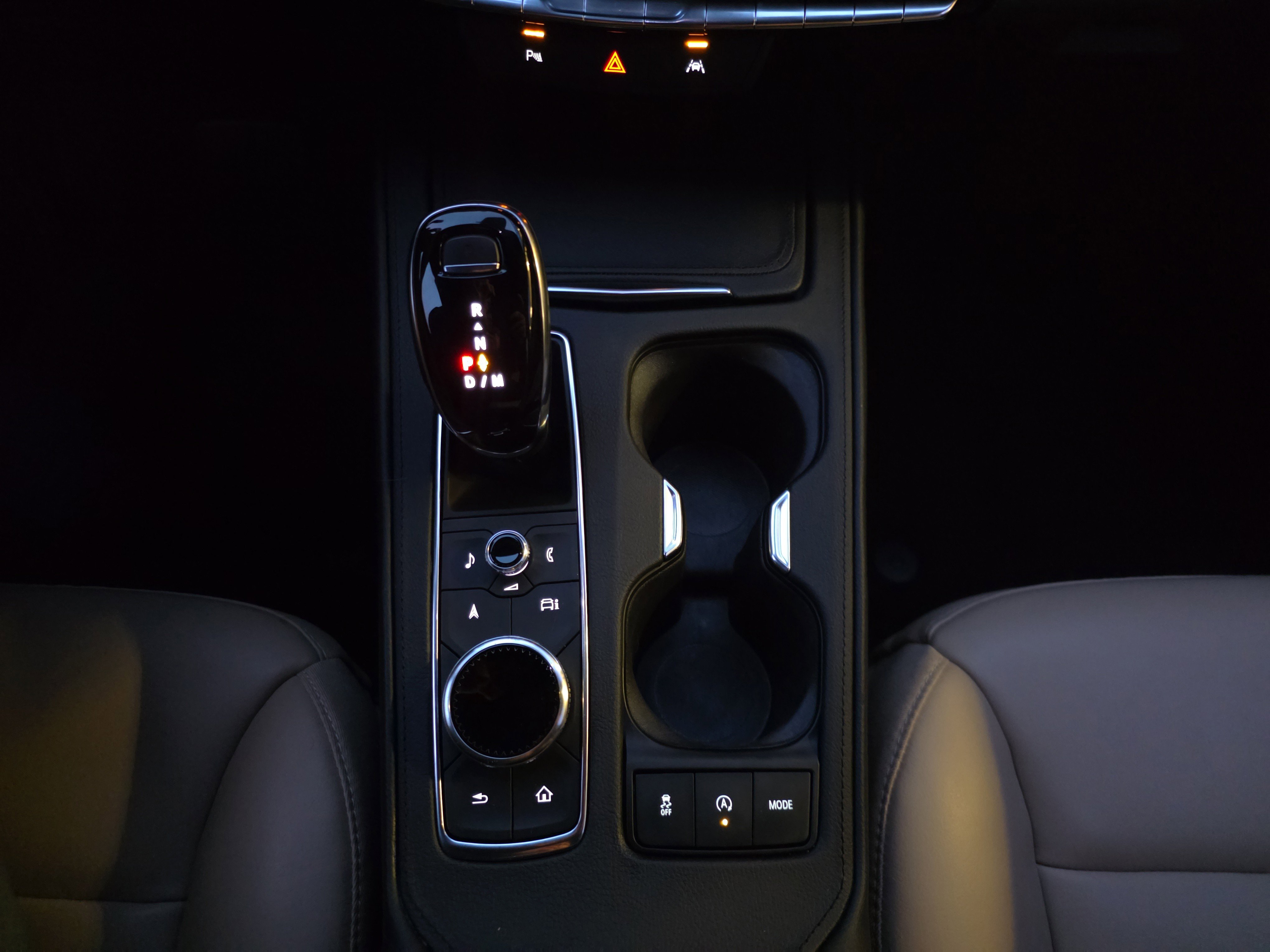 Used 2025 Cadillac XT4 Premium Luxury image 21