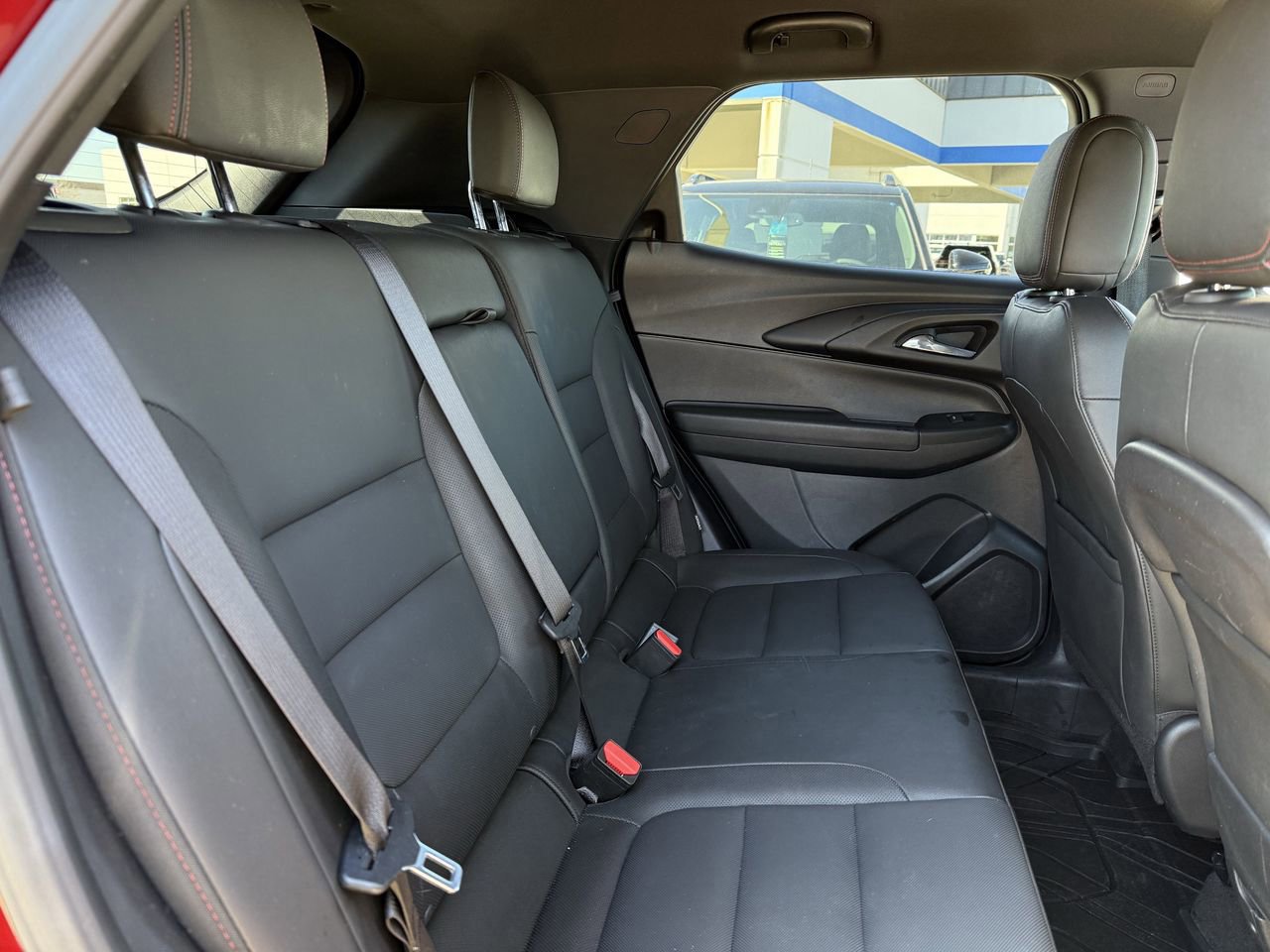 Used 2025 Chevrolet TrailBlazer RS w/ Driver Confidence Package image 21