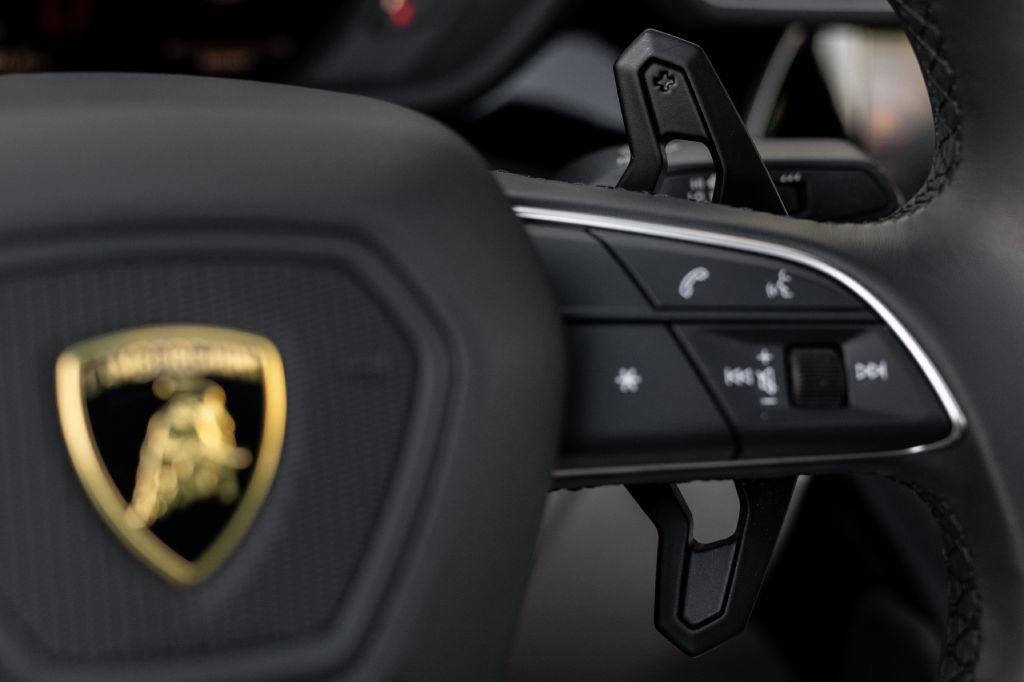 Used 2023 Lamborghini Urus S AWD/4WD image 29