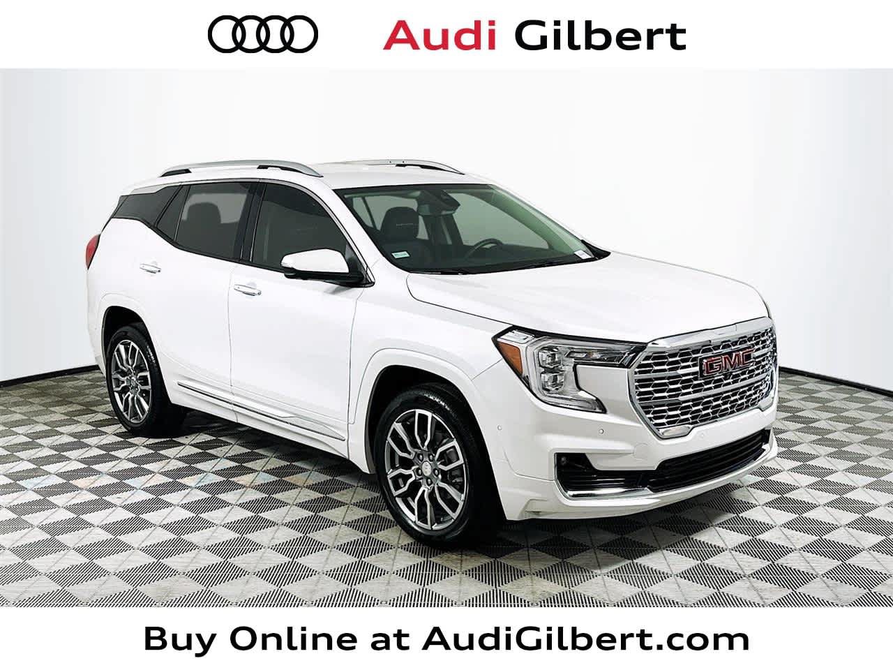 Used 2024 GMC Terrain Denali w/ Denali Premium Package AWD/4WD image 1