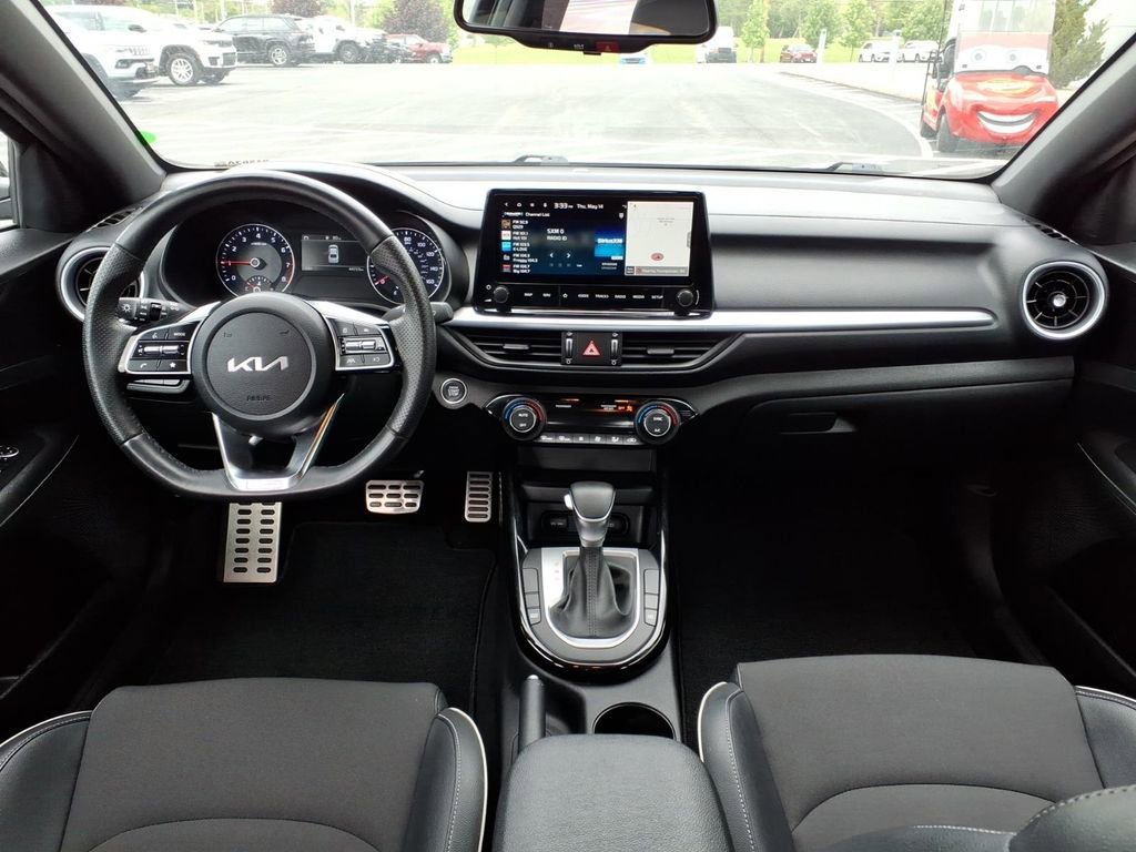 Used 2023 Kia Forte GT-Line FWD image 11