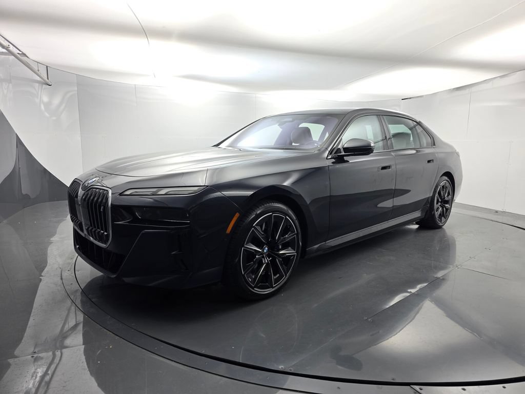 Used 2023 BMW i7 xDrive60 w/ Parking Assistance Package AWD/4WD image 8
