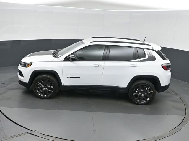 New 2026 Jeep Compass Latitude image 34