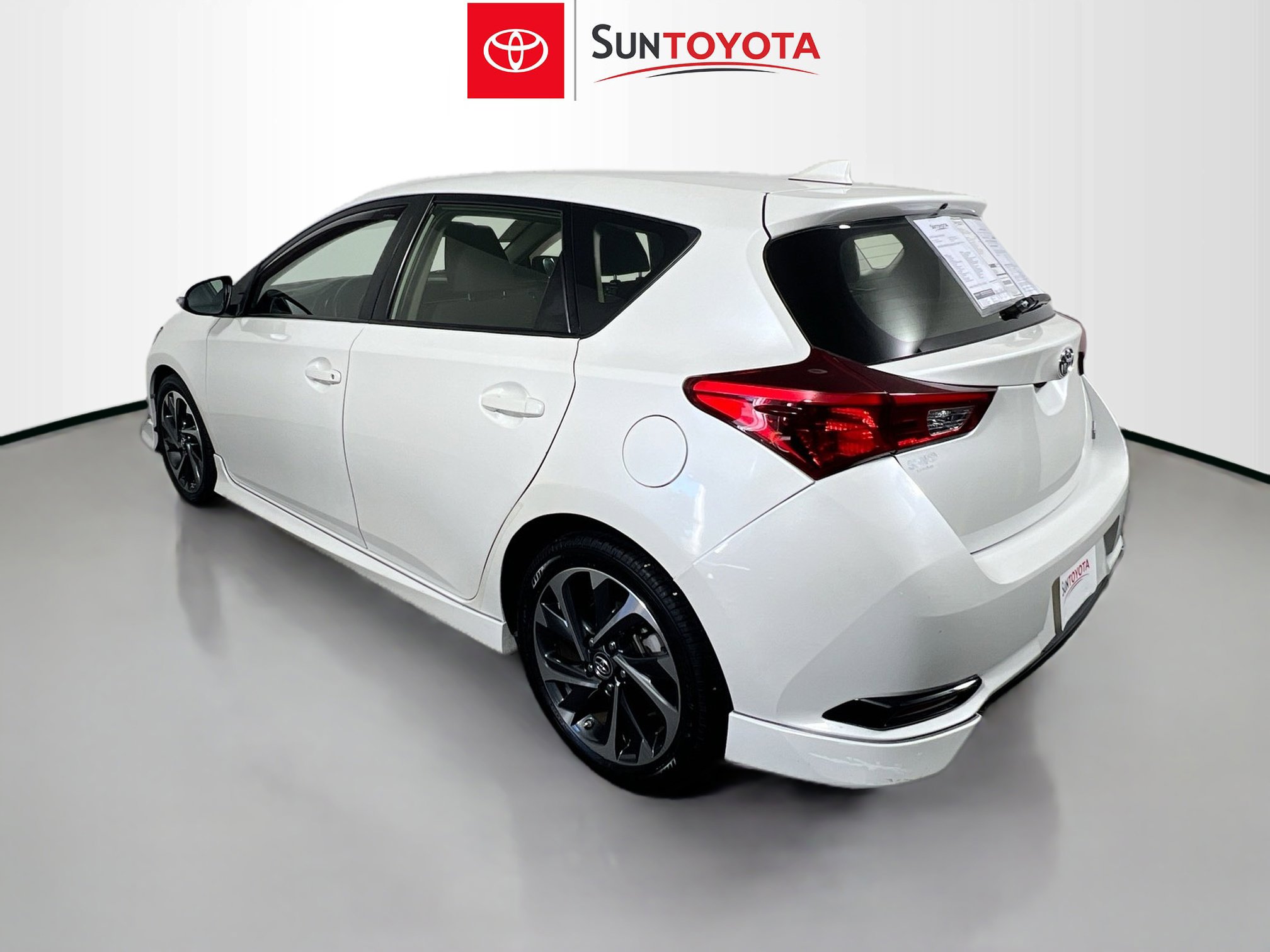 Used 2018 Toyota Corolla iM image 6