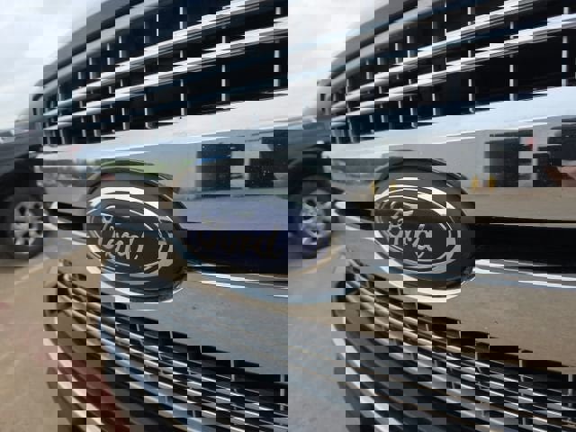 Used 2020 Ford F150 Lariat w/ Equipment Group 502A Luxury image 9