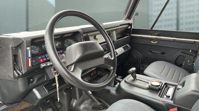 Used 1997 Land Rover Defender 90 AWD/4WD image 19