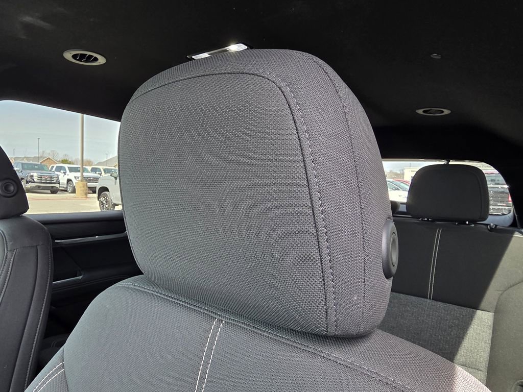 Used 2025 GMC Acadia Elevation image 21