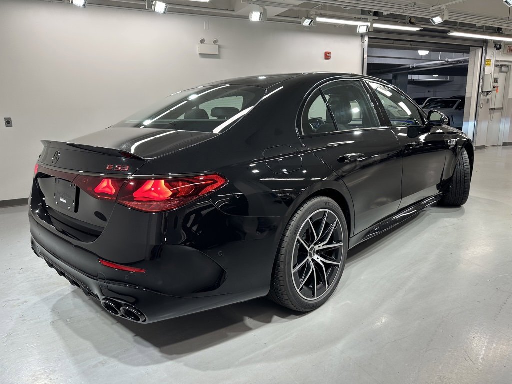 New 2026 Mercedes-Benz E 53 AMG e 4MATIC Sedan image 11