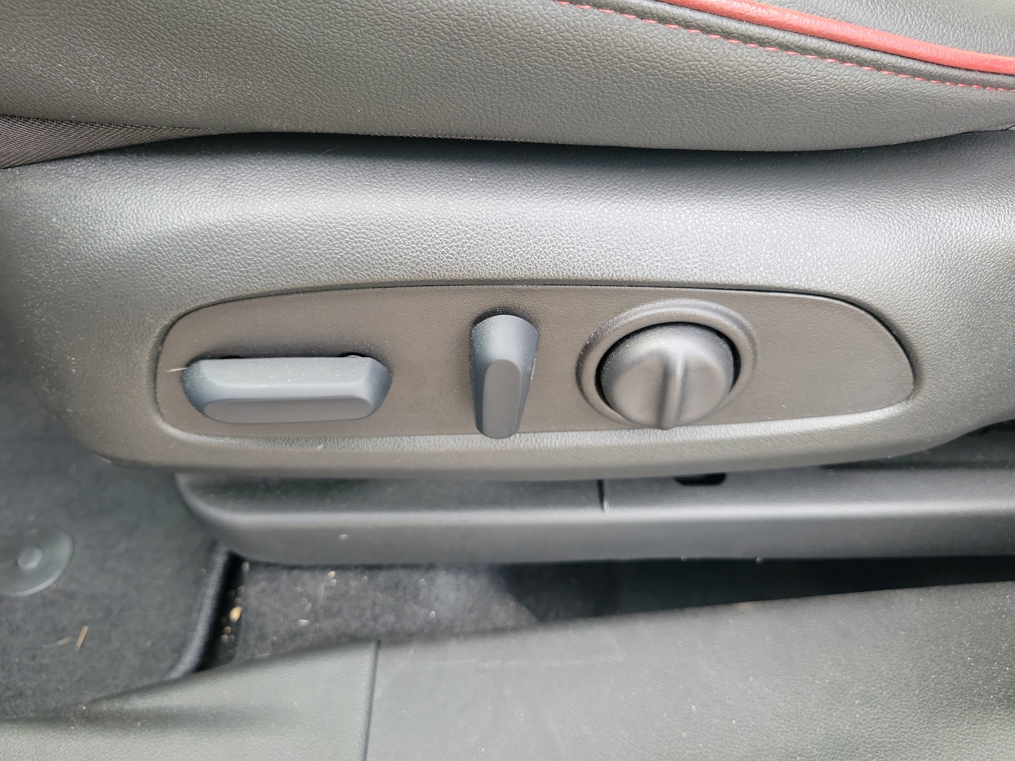 Used 2026 Chevrolet TrailBlazer RS w/ Convenience Package image 24