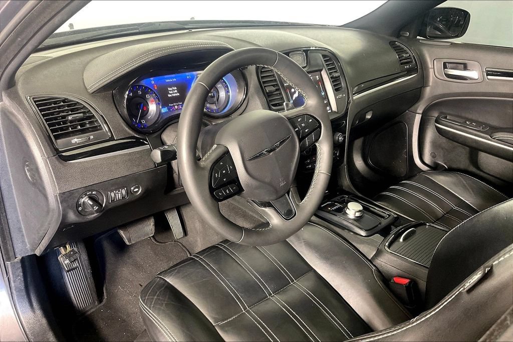 Used 2023 Chrysler 300 S RWD image 15