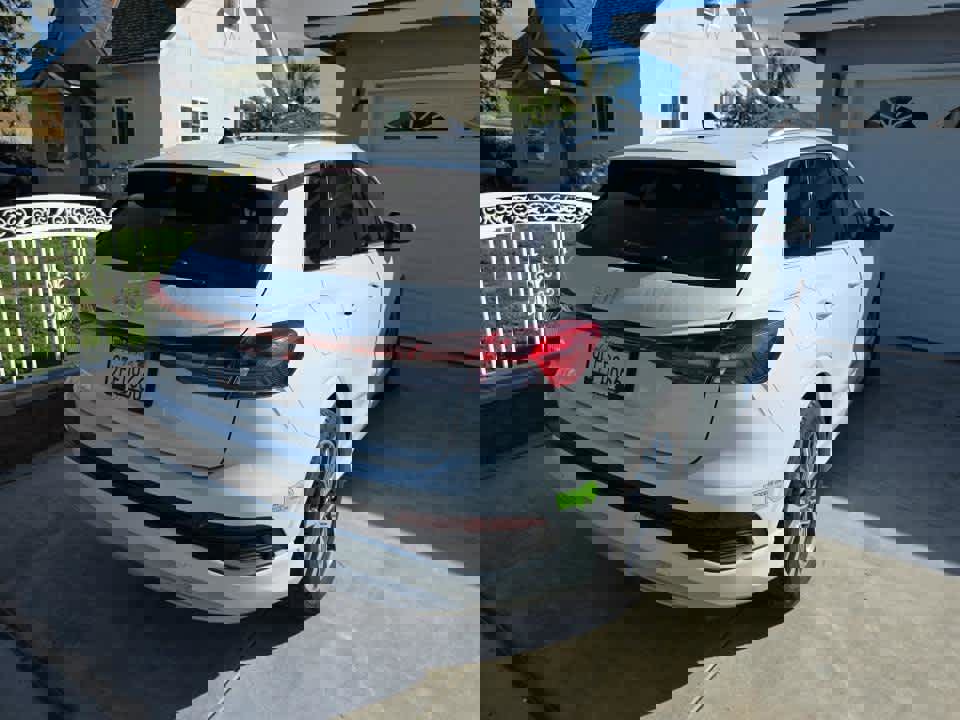 Used 2023 Audi Q4 e-tron Premium Plus w/ Premium Plus image 7