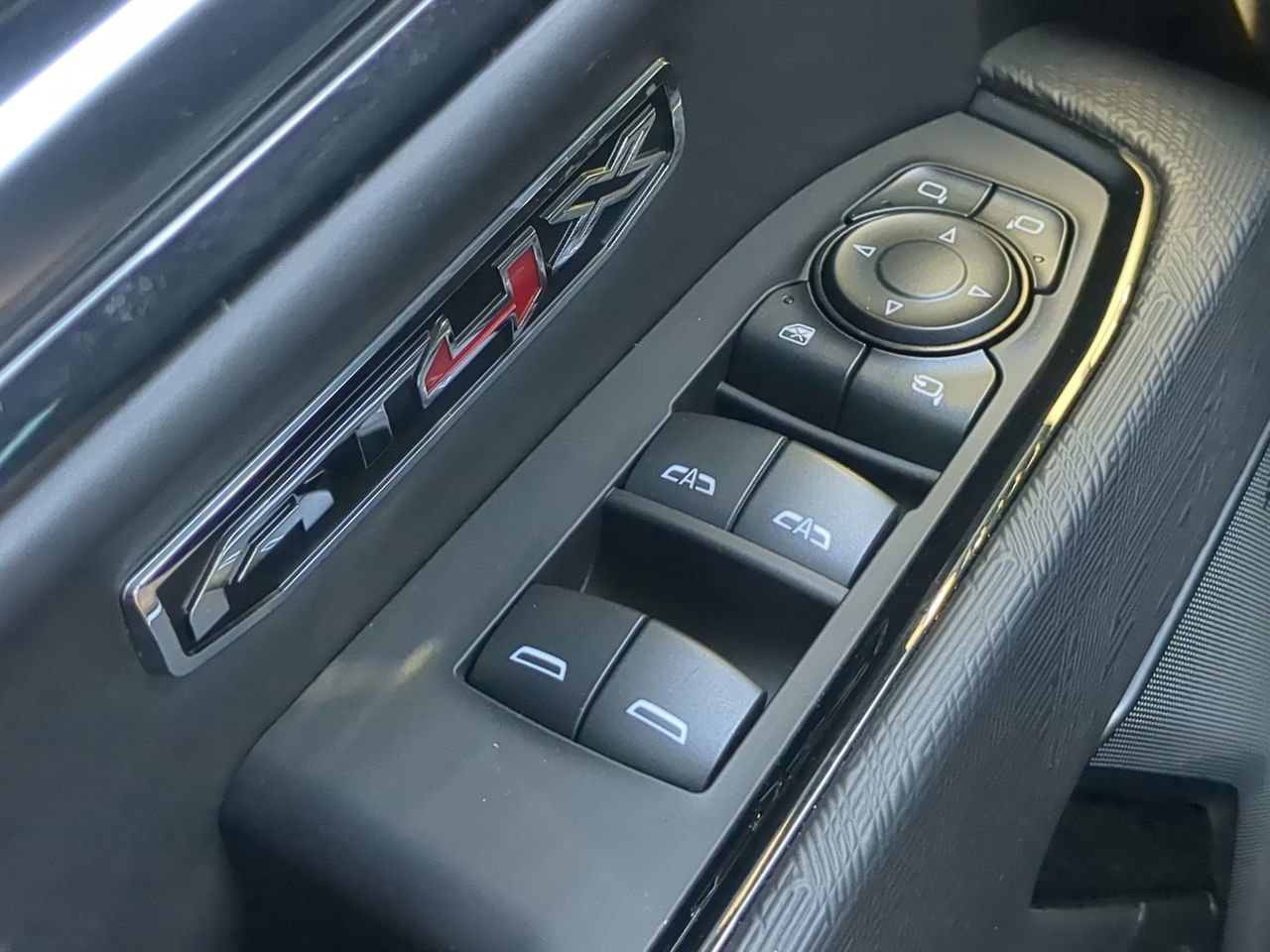 Used 2024 GMC Sierra 1500 AT4X AWD/4WD image 23