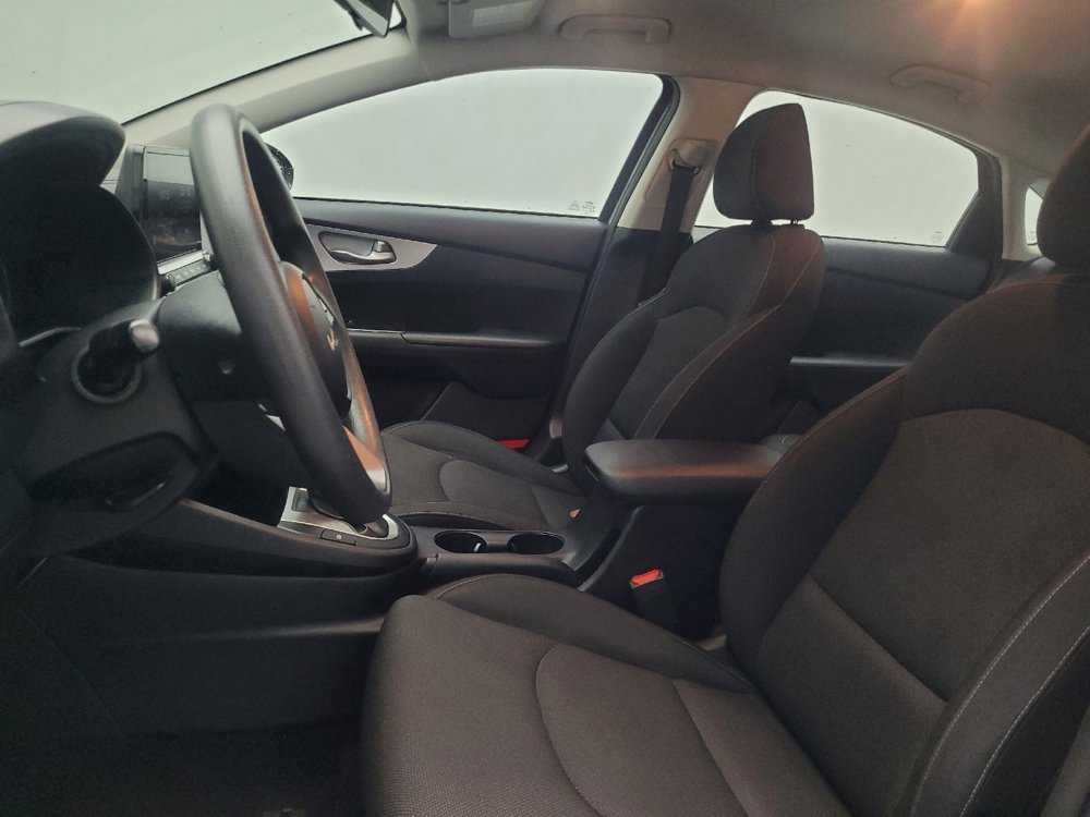 Used 2023 Kia Forte LXS image 17