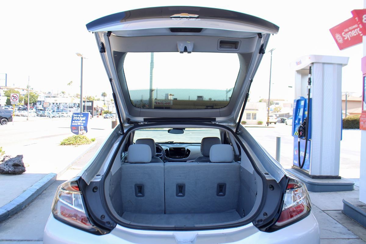 Used 2016 Chevrolet Volt LT w/ Comfort Package FWD image 24