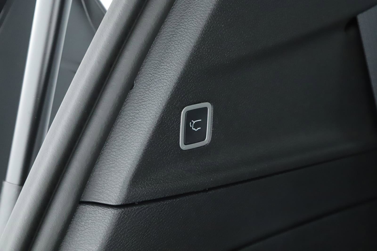 New 2026 Chrysler Pacifica Select image 16