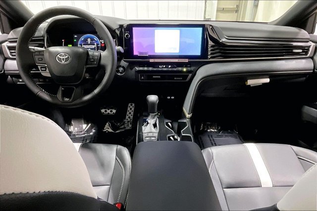 New 2026 Toyota Camry SE AWD/4WD image 5