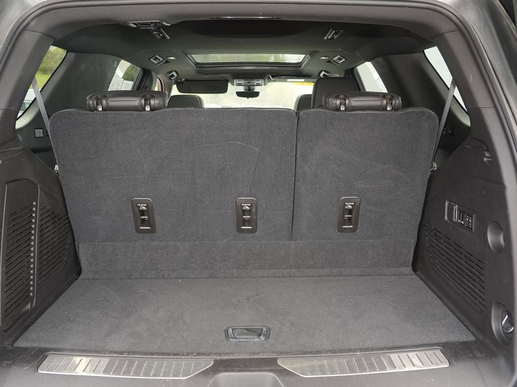 Used 2021 Chevrolet Tahoe High Country AWD/4WD image 27