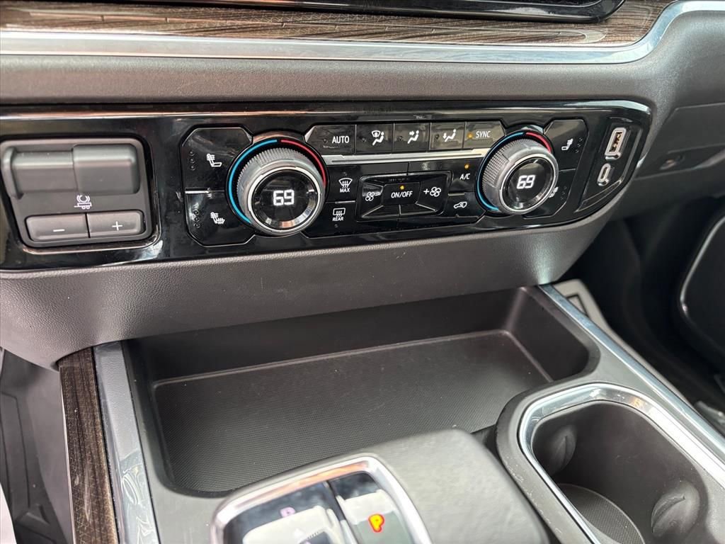 Used 2022 Chevrolet Silverado 1500 LT Trail Boss w/ Convenience Package II image 19