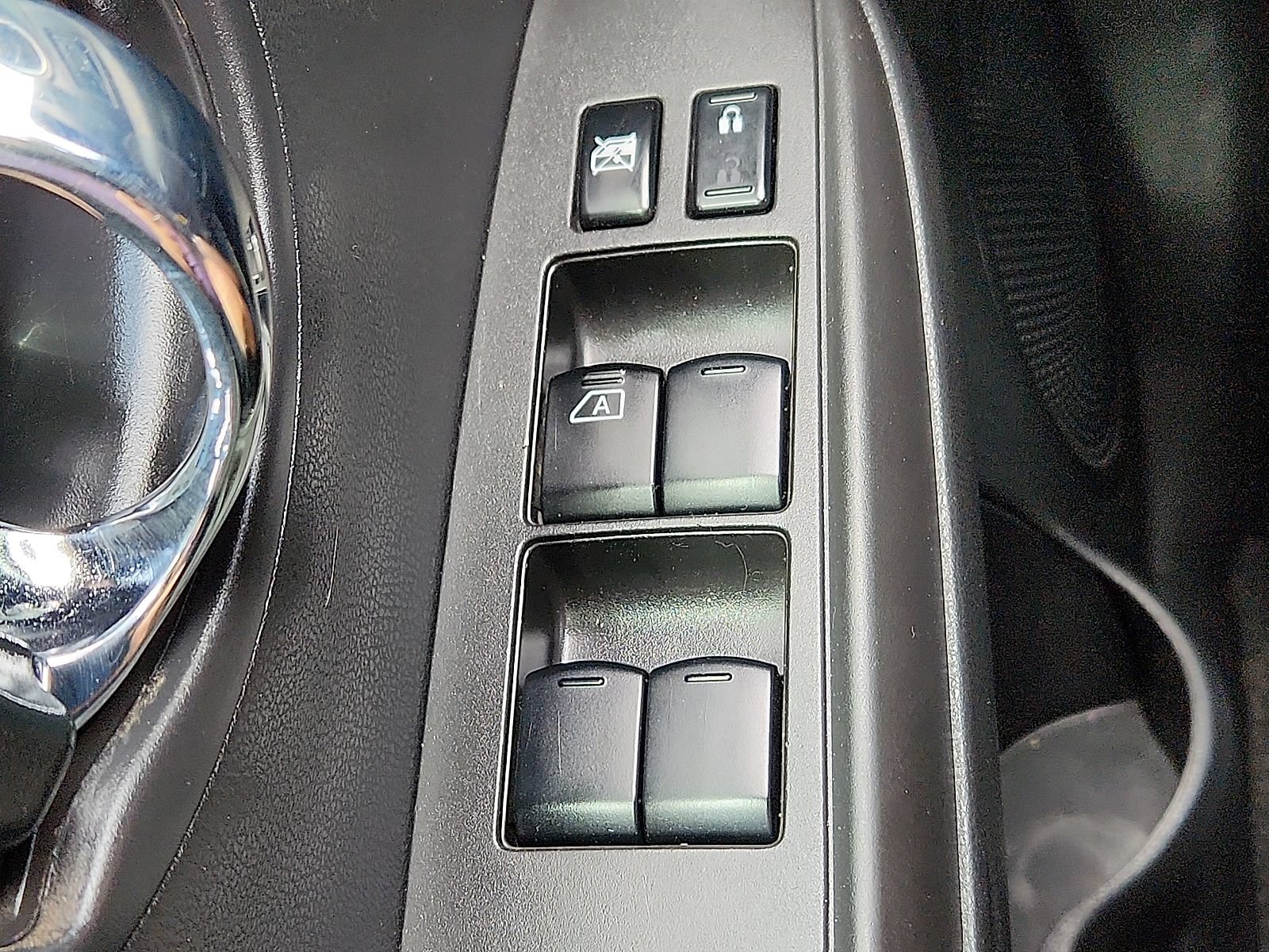 Used 2019 Nissan Versa SV FWD image 22
