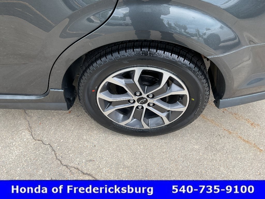 Used 2020 Chevrolet Sonic LT w/ Convenience Package FWD image 11