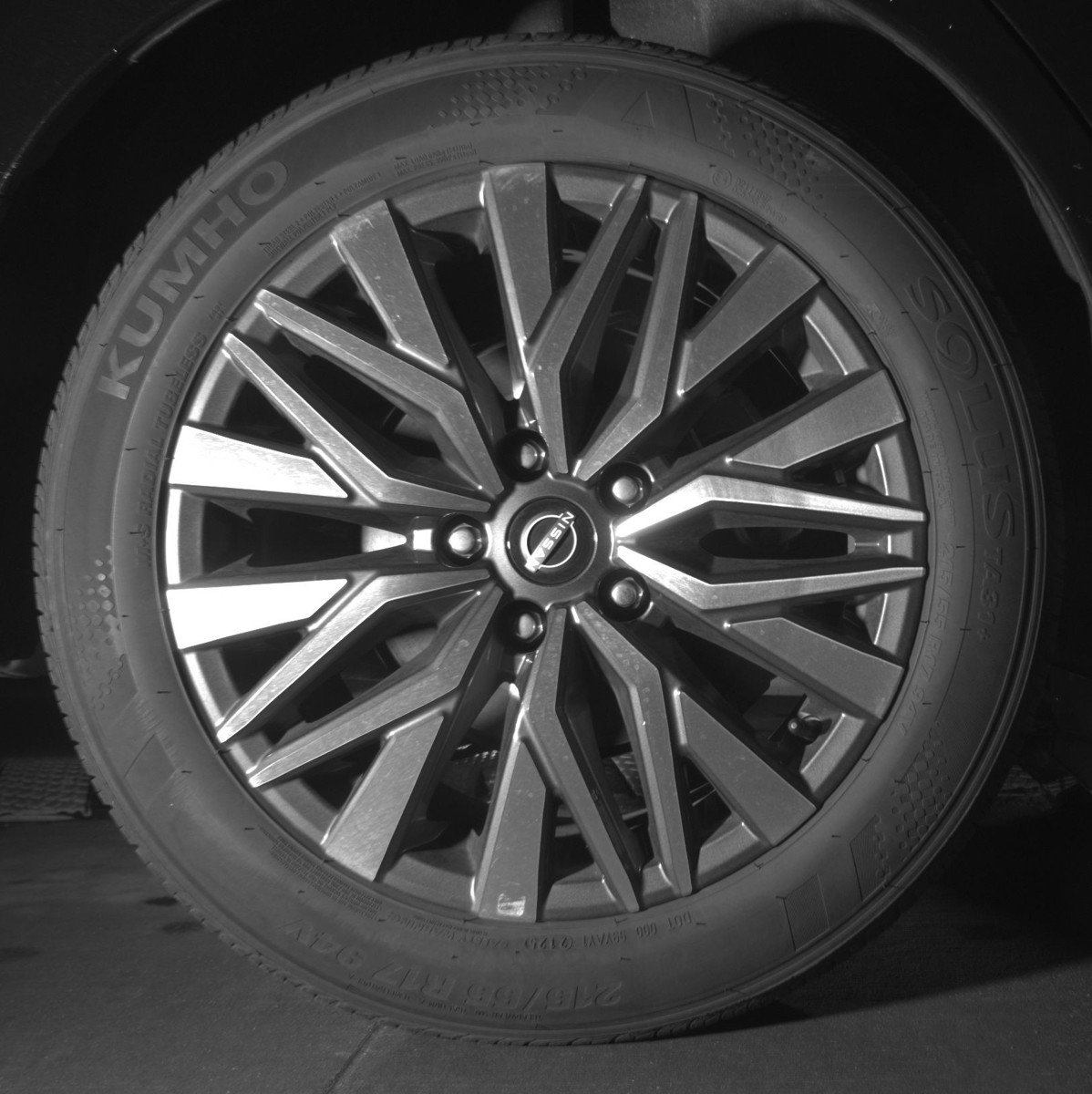 Used 2025 Nissan Altima 2.5 SV image 15