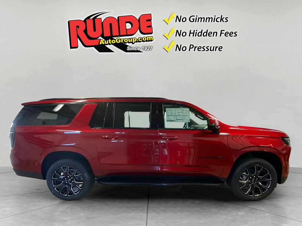 New 2026 Chevrolet Suburban RST w/ Comfort Package AWD/4WD image 7