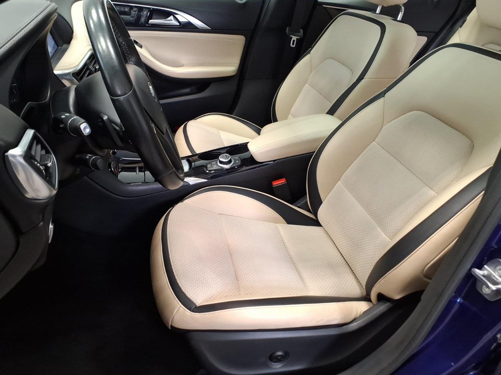 Used 2019 INFINITI QX30 AWD w/ Navigation Package w/ Navigation Package image 18