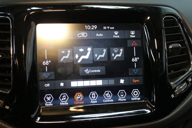 Used 2020 Jeep Compass Limited AWD/4WD image 25