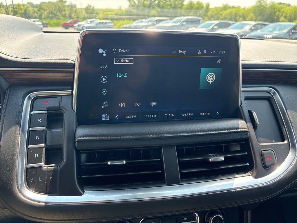 Certified 2024 Chevrolet Tahoe High Country w/ Advanced Technology Package image 32