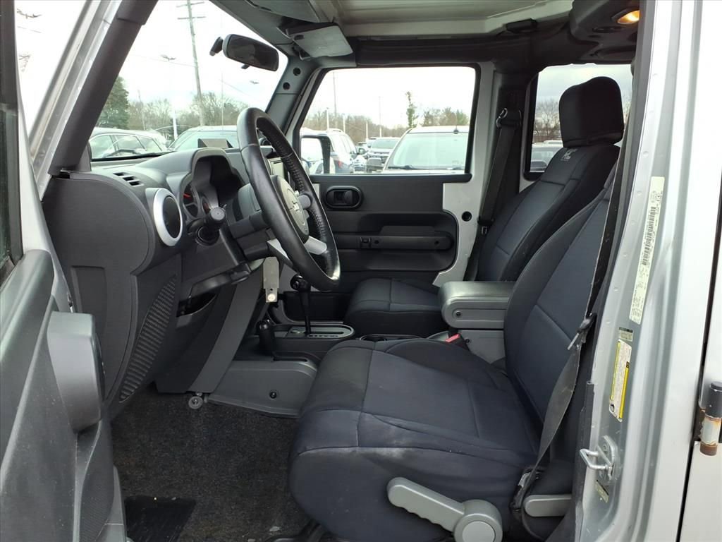 Used 2008 Jeep Wrangler Unlimited Sahara image 15