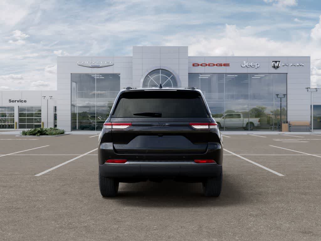 New 2026 Jeep Grand Cherokee Altitude AWD/4WD image 7