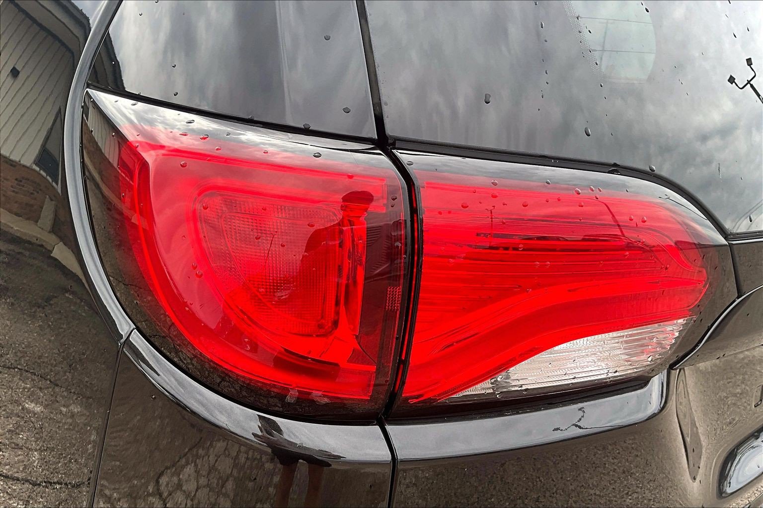 Used 2017 Chrysler Pacifica Touring-L FWD image 28