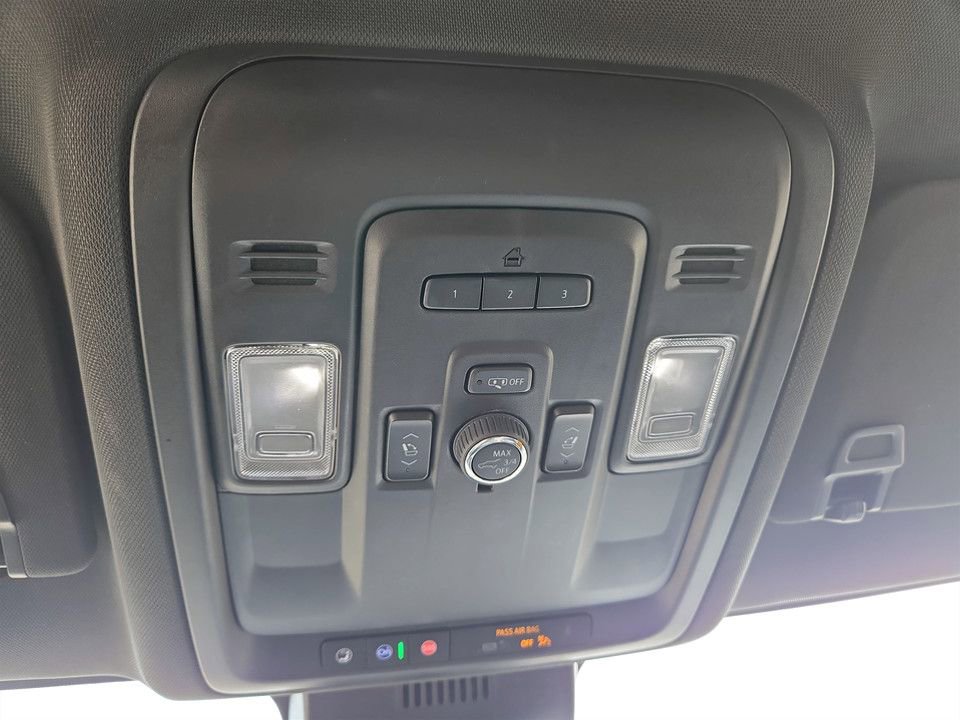 Used 2023 Chevrolet Tahoe LT w/ Luxury Package image 31