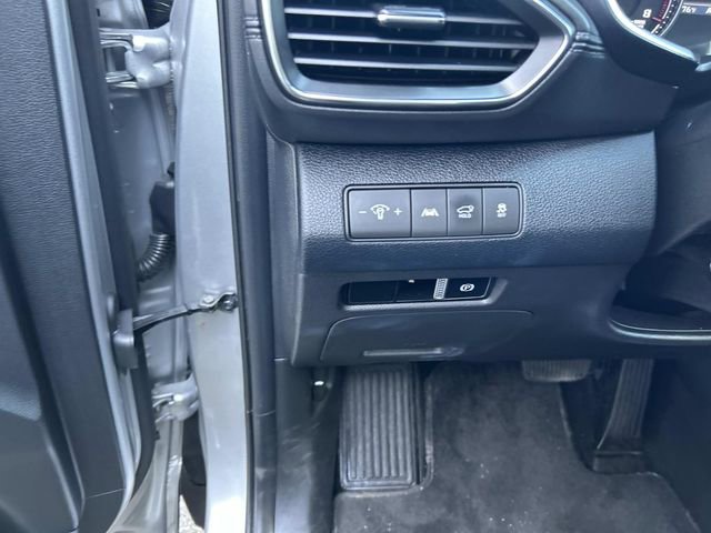 Certified 2023 Hyundai Santa Fe SEL image 23