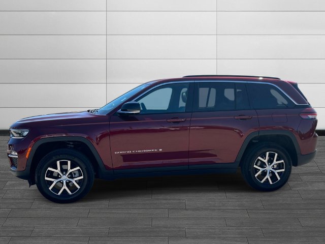 Certified 2025 Jeep Grand Cherokee Limited w/ Luxury Tech Group II RWD image 7
