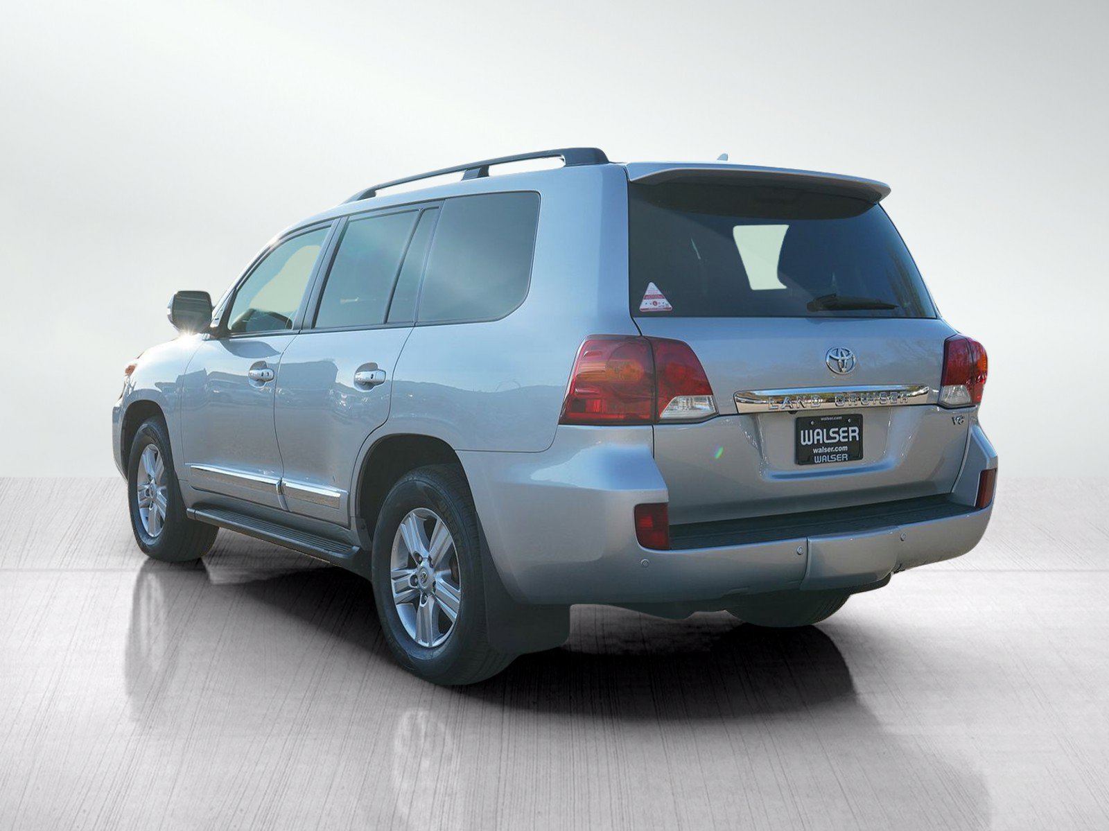 Used 2015 Toyota Land Cruiser AWD/4WD image 5