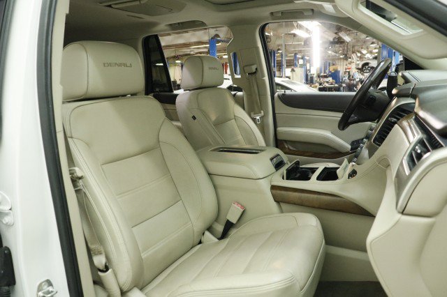 Used 2019 GMC Yukon Denali w/ Denali Ultimate Package AWD/4WD image 21